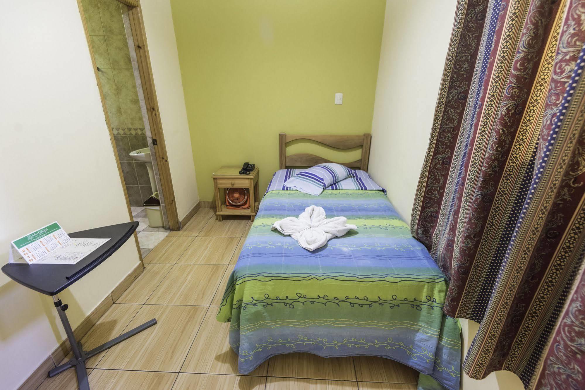 Hotel Ejecutivo San Diego Trujillo Zewnętrze zdjęcie